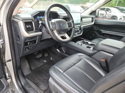 Used 2024 Ford Expedition Max XLT RWD image 13