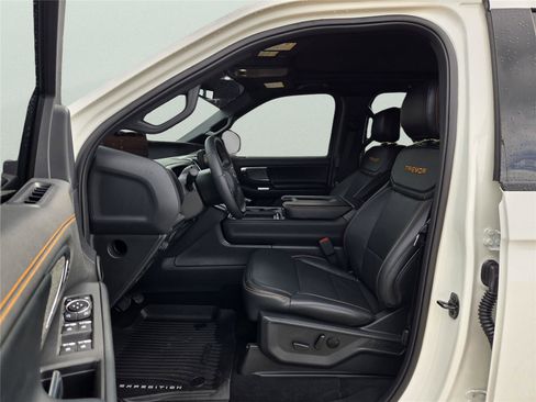 Used 2025 Ford Expedition Tremor image 14