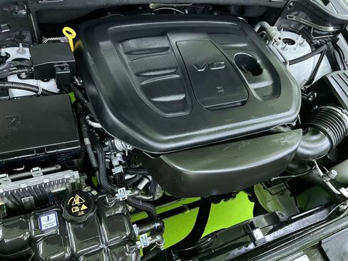 Used 2020 Jeep Grand Cherokee Limited AWD/4WD image 31