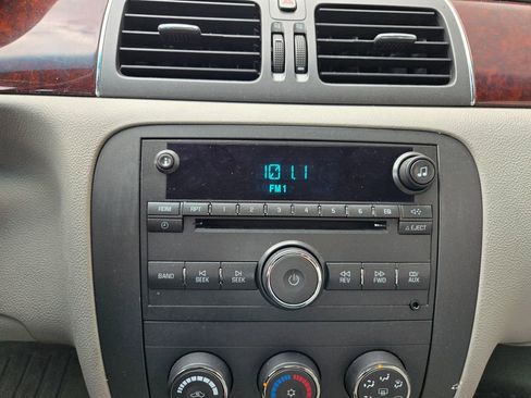 Used 2007 Buick Lucerne CX FWD image 21