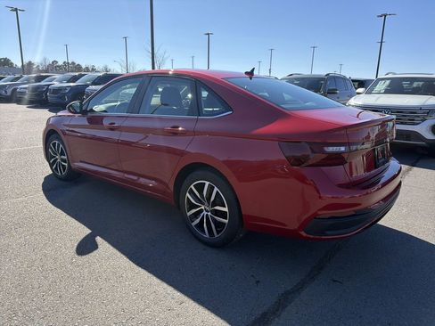 New 2026 Volkswagen Jetta SE FWD image 7