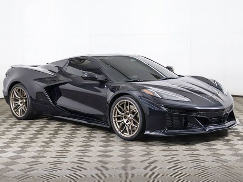 Used 2024 Chevrolet Corvette Z06 w/ Stealth Interior Trim Package RWD image 57
