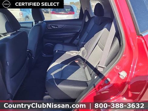 Certified 2017 Nissan Rogue SV w/ SV Premium Package image 25