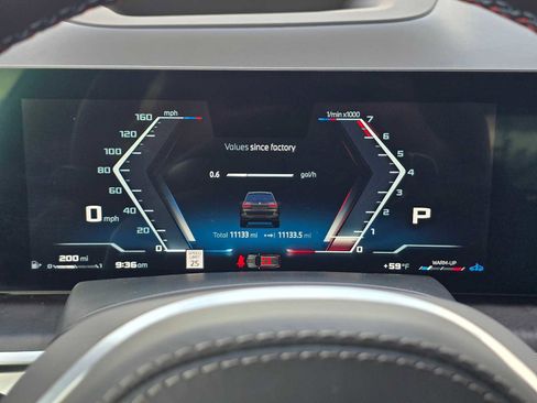 Used 2025 BMW X7 M60i w/ Executive Package image 25