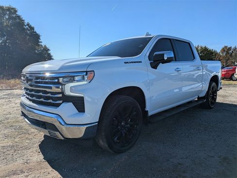 Used 2022 Chevrolet Silverado 1500 LTZ w/ LTZ Convenience Package II image 7