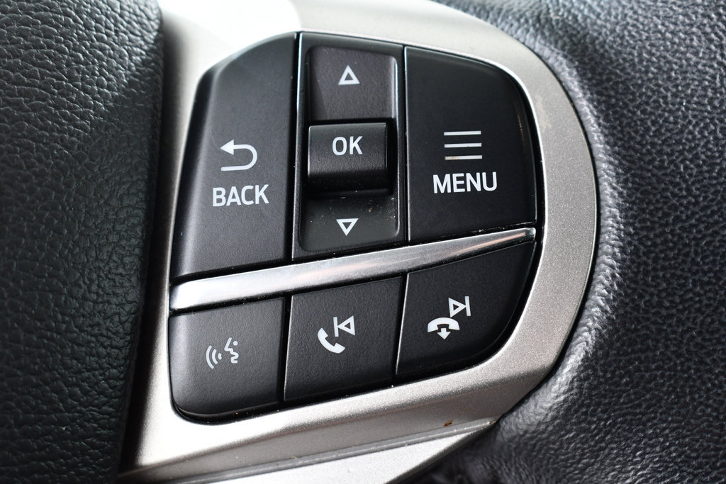 Used 2024 Ford Explorer XLT w/ Equipment Group 202A AWD/4WD image 34