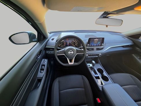 New 2026 Nissan Altima 2.5 SV FWD image 10