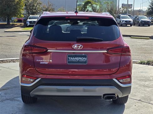 Used 2019 Hyundai Santa Fe SE image 3