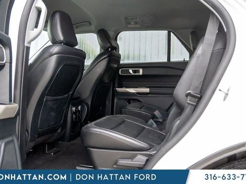 Used 2020 Ford Explorer XLT w/ Equipment Group 202A AWD/4WD image 19