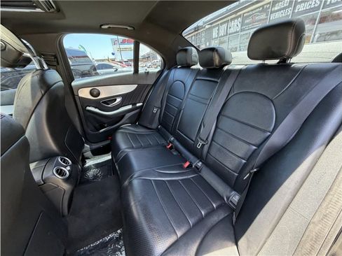 Used 2019 Mercedes-Benz C 300 Sedan image 23