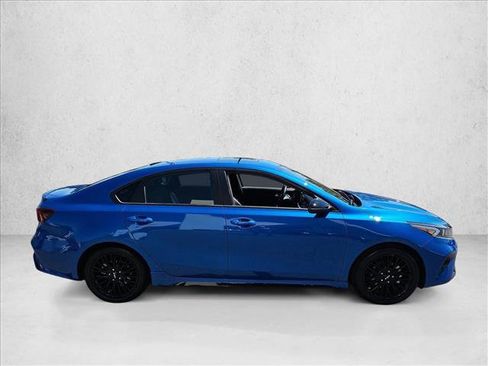 Used 2023 Kia Forte GT-Line w/ GT-Line Premium Package FWD image 4