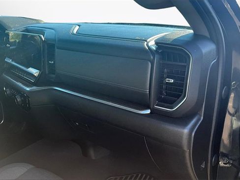 Used 2022 Chevrolet Silverado 1500 LT image 15