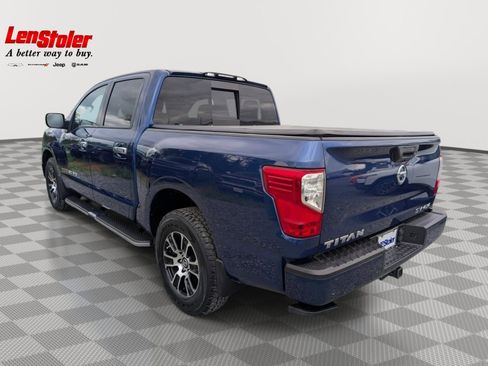 Used 2020 Nissan Titan SV w/ SV Convenience Package AWD/4WD image 3