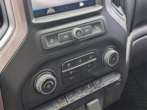 Certified 2022 Chevrolet Silverado 1500 Custom image 22