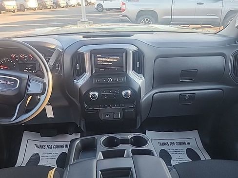 Used 2020 GMC Sierra 1500 4x4 Crew Cab w/ Sierra Value Package image 10