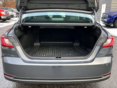 Certified 2025 Toyota Camry LE image 29