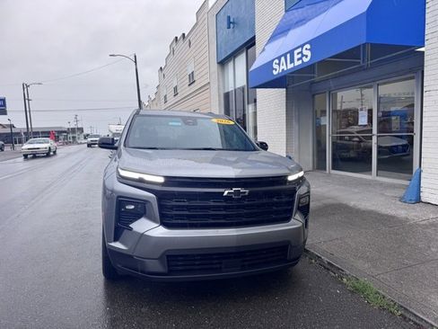 New 2026 Chevrolet Traverse LT w/ Midnight/Sport Edition image 4