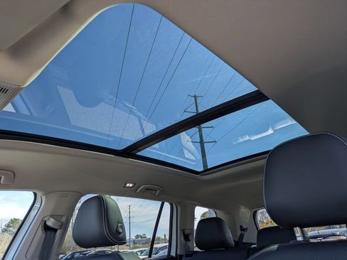 New 2026 Volkswagen Atlas SE image 22