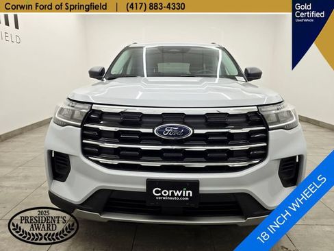 Used 2026 Ford Explorer Active AWD/4WD image 8