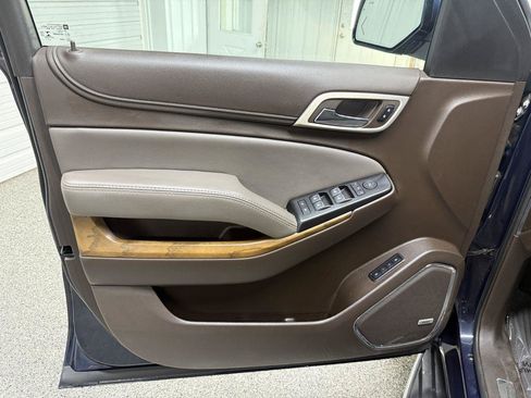 Used 2020 GMC Yukon XL Denali AWD/4WD image 31