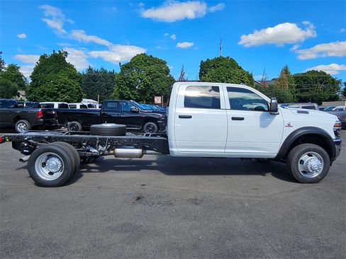 New 2025 RAM 5500 Tradesman image 8