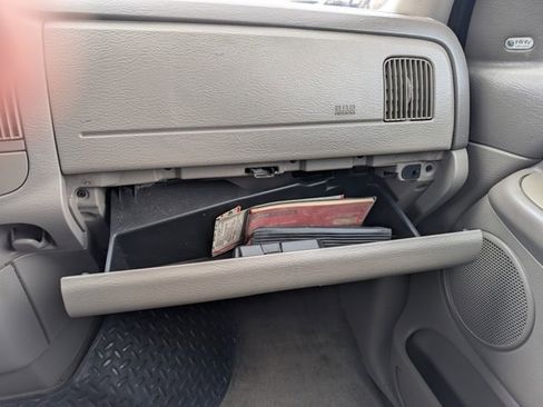 Used 2005 Dodge Ram 2500 Truck SLT w/ Trailer Tow Group image 31