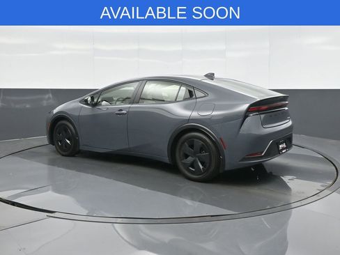 Used 2024 Toyota Prius LE AWD/4WD image 5