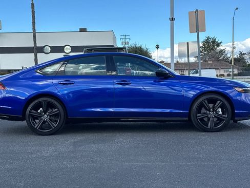 Used 2025 Honda Accord Sport image 7