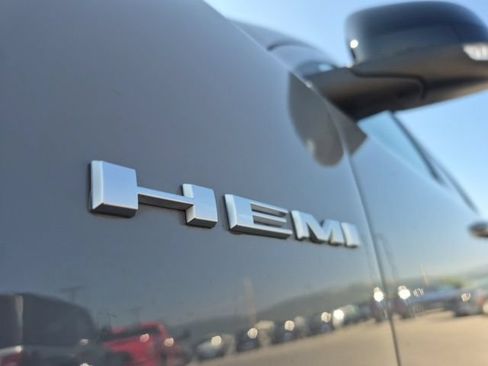 Used 2025 Dodge Durango R/T AWD/4WD image 9