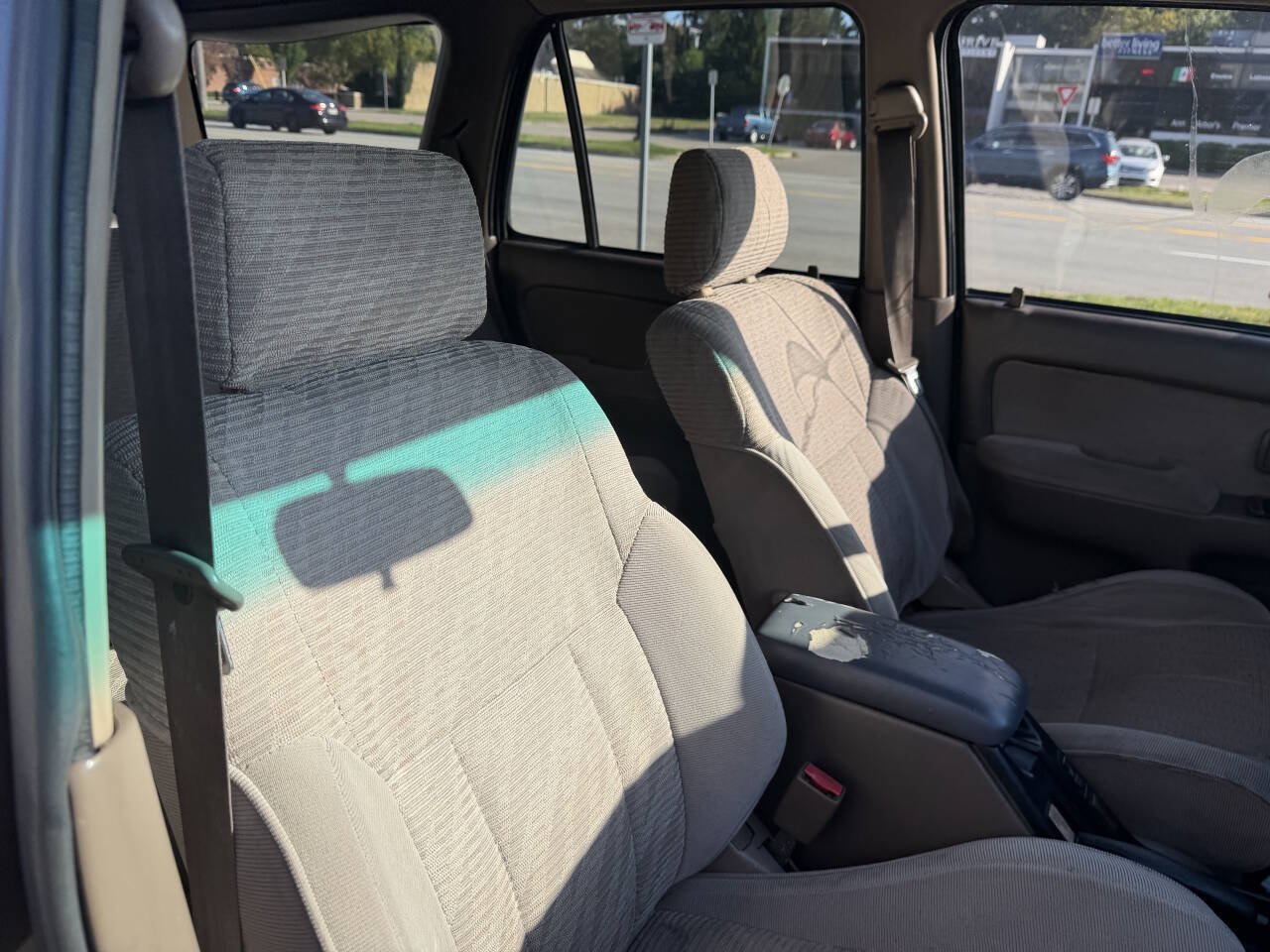 Used 1997 Toyota 4Runner SR5 w/ Sport Seat Pkg RWD image 17