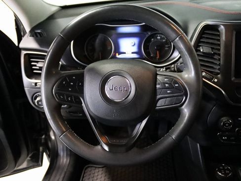 Used 2022 Jeep Cherokee Trailhawk w/ Trailer Tow Group image 39