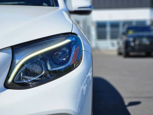 Used 2018 Mercedes-Benz GLC 300 4MATIC image 10