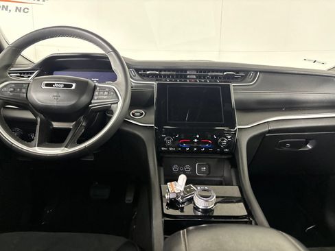 Used 2023 Jeep Grand Cherokee L Laredo AWD/4WD image 26