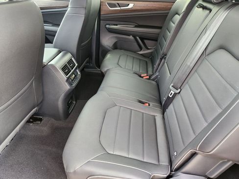 New 2026 Volkswagen Atlas SEL image 17