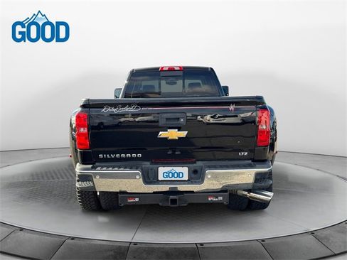 Used 2015 Chevrolet Silverado 3500 LTZ image 4