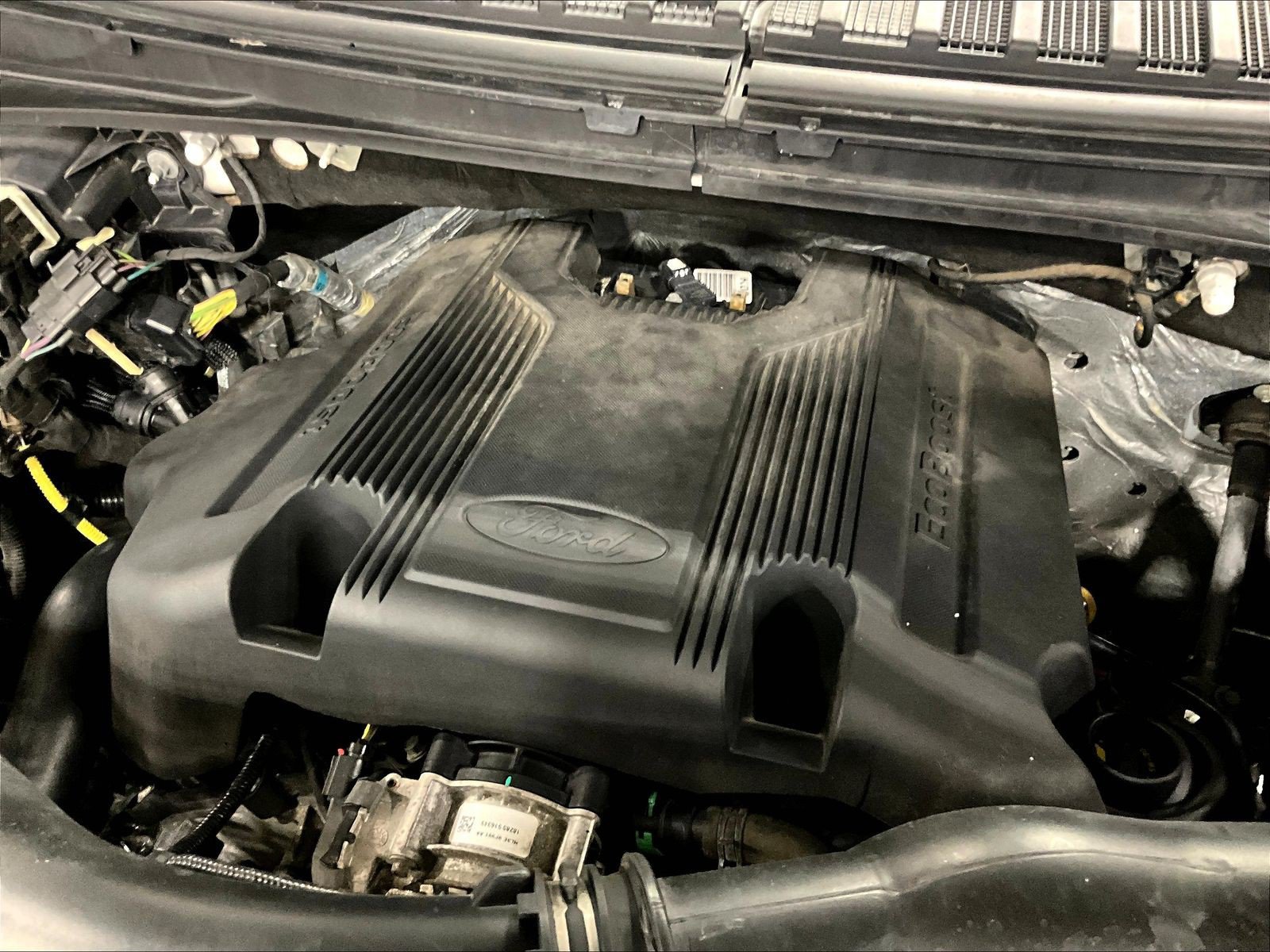 Used 2019 Ford Expedition Limited w/ Equipment Group 302A AWD/4WD image 32