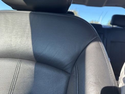 Used 2013 Buick LaCrosse Premium image 2