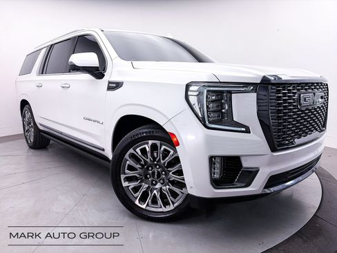 Used 2023 GMC Yukon XL Denali Ultimate AWD/4WD image 1