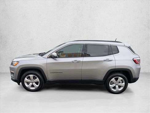 Used 2018 Jeep Compass Latitude image 9
