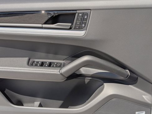 New 2026 Porsche Cayenne Coupe AWD/4WD image 13