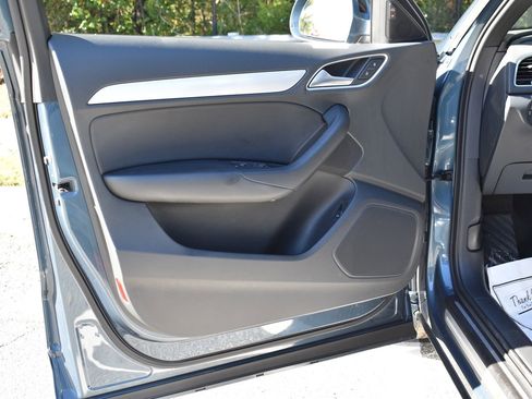 Used 2018 Audi Q3 2.0T Premium Plus w/ Premium Plus Package image 22