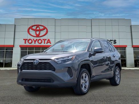 Used 2023 Toyota RAV4 XLE w/ Convenience Package AWD/4WD image 1
