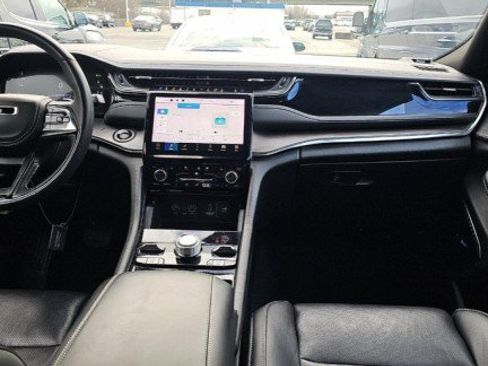 Used 2023 Jeep Grand Cherokee Overland w/ Advanced Protech Group III image 11