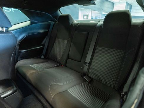 Used 2019 Dodge Challenger SXT RWD image 13