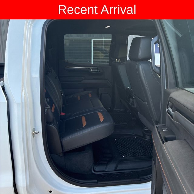 Used 2023 GMC Sierra 1500 AT4 w/ AT4 Premium Package AWD/4WD image 5