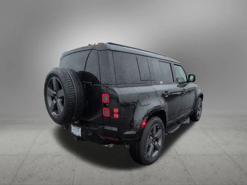 New 2026 Land Rover Defender 110 X-Dynamic SE image 6