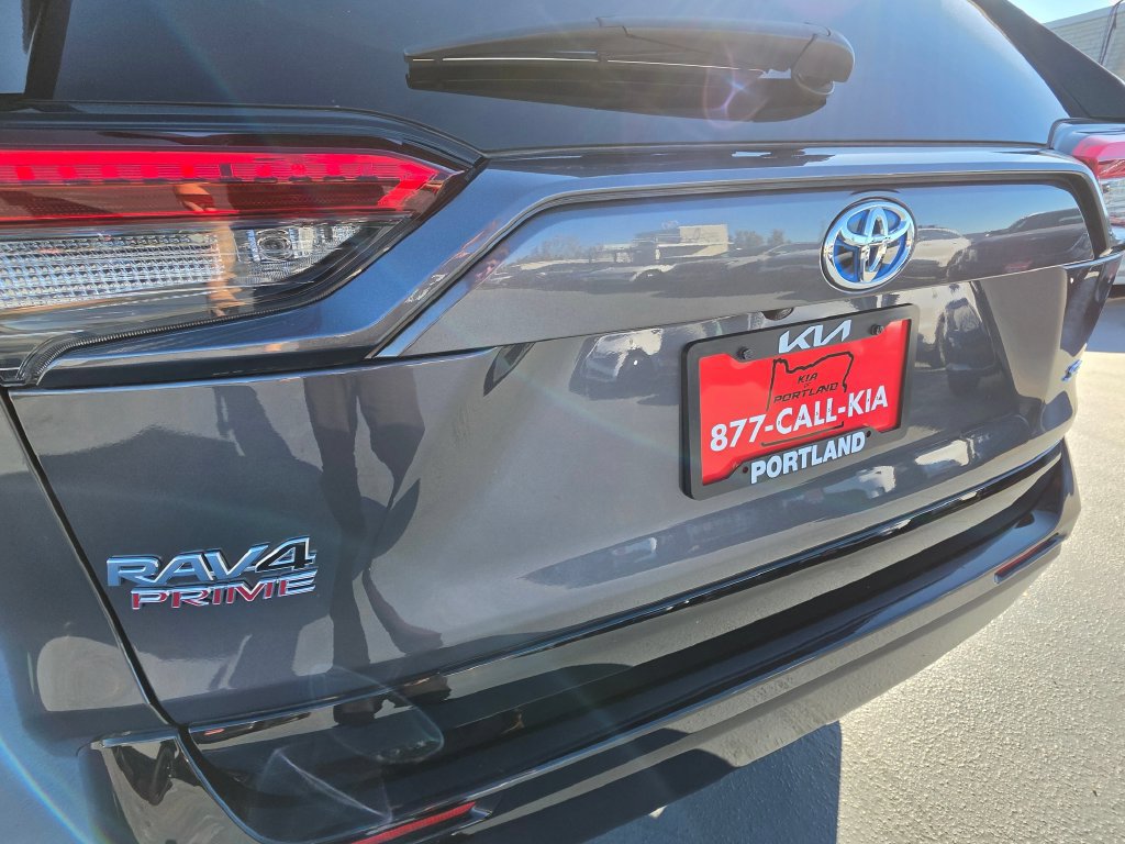 Used 2023 Toyota RAV4 SE w/ Weather & Moonroof Package AWD/4WD image 16