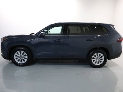 Used 2025 Toyota Grand Highlander FWD image 50