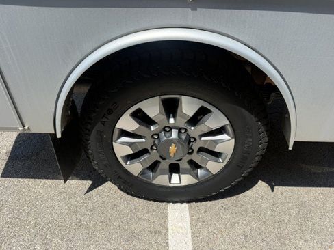 Used 2022 Chevrolet Silverado 2500 Custom w/ Gooseneck/5TH Wheel Package AWD/4WD image 15