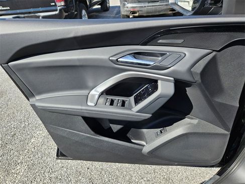 New 2025 Audi Q5 Premium Plus image 7